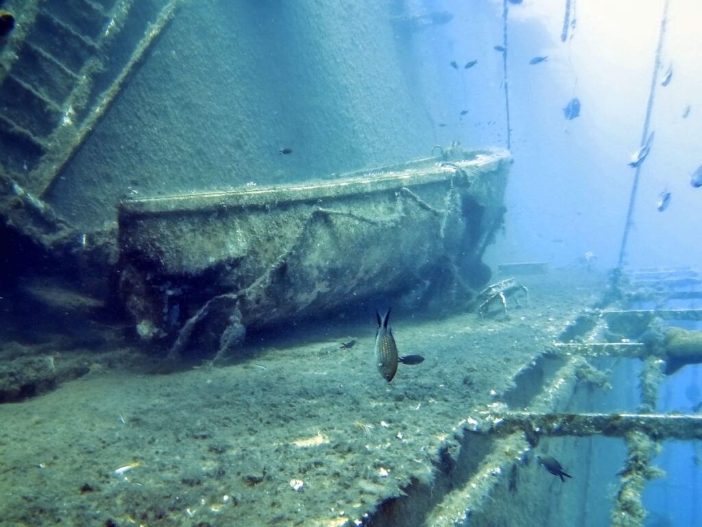 Szalupa ratunkowa na wraku Zenobia na Cyprze